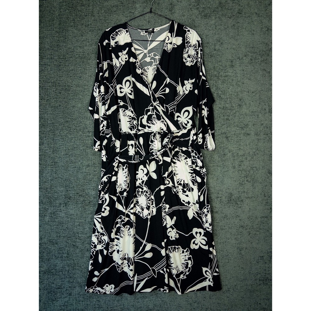 Talbots Woman Floral Wrap Dress Plus 1X Black White Midi 3/4 Sleeve Stretch